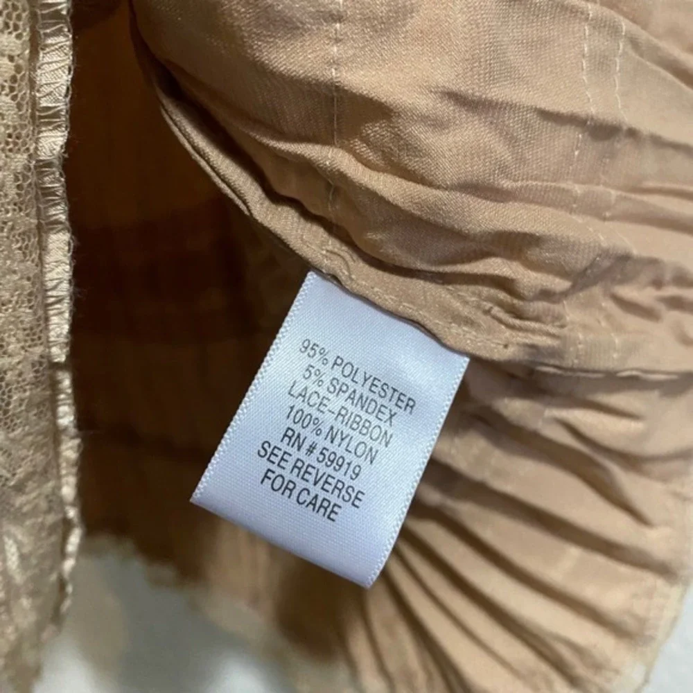 Apt 9 Women large Y2K Stretch Champagne‎ Lace Trim Pleated Camisole Tank Top - Picture 5 of 8